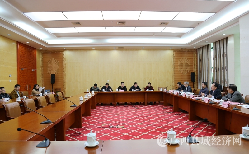 2018年1月15日上午，“现代农业及农产品加工业发展”组讨论现场