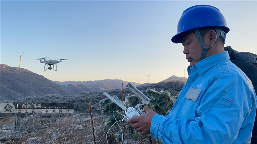 全州：踏冰夜行只为83头母牛温暖度冬