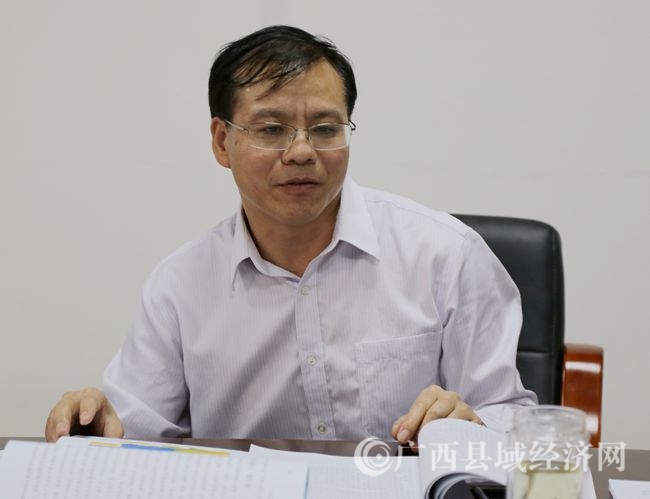 县促会副会长兼秘书长黄品优在会上作探讨发言img_5229