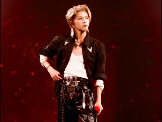 华晨宇火星演唱会南宁站火热开唱 四面台首秀解锁新年音乐狂欢