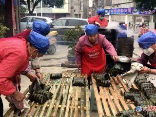 包粽迎新年  幸福溢上脸