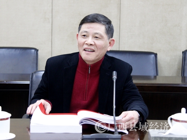 县促会参加《广西“十二五”重大项目建设成就报告》编辑审稿会