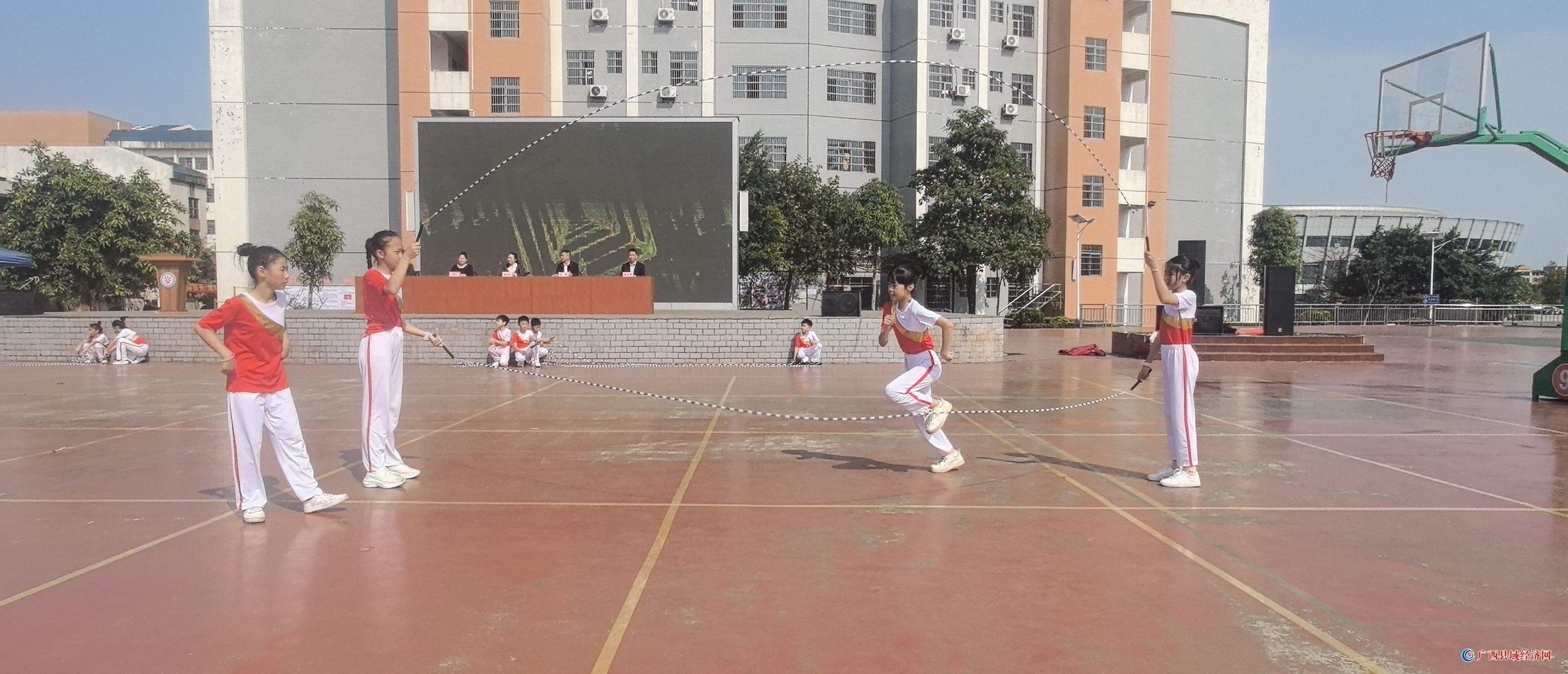 �������ݡ��ӵ��� ��