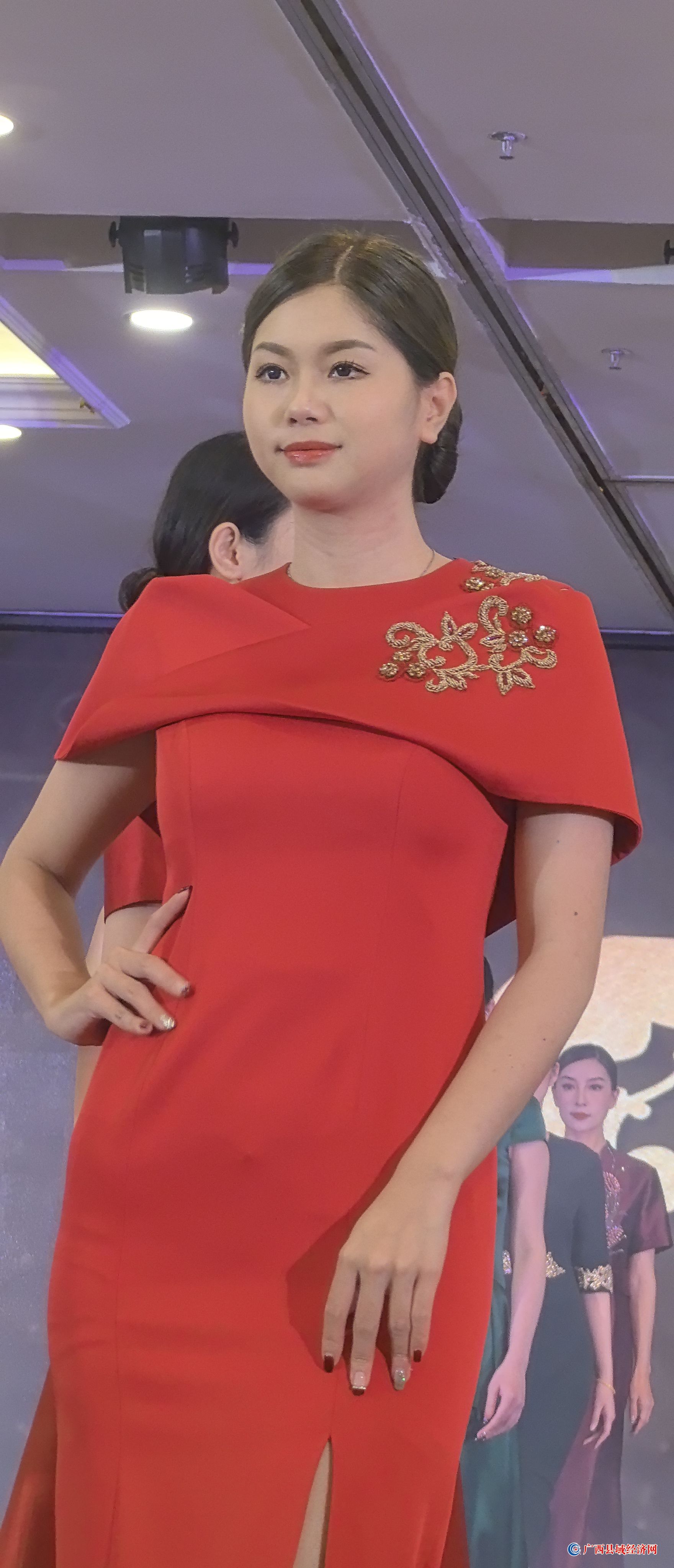 �������۸߶�����㡣�ӵ��� ��