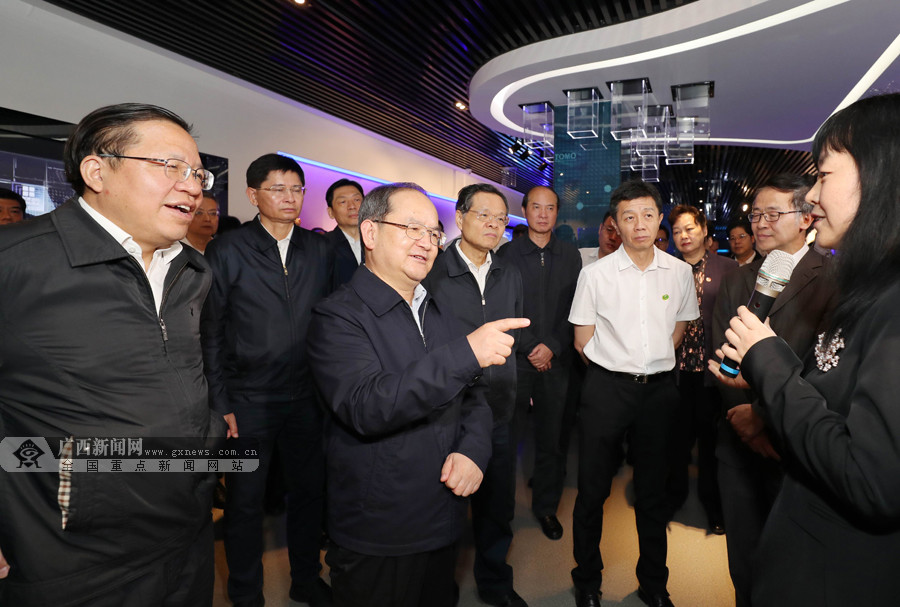 鹿心社陈武率广西党政代表团赴贵州学习考察