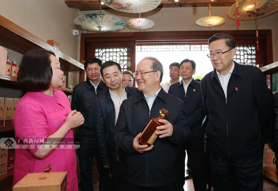 鹿心社陈武率广西党政代表团赴贵州学习考察