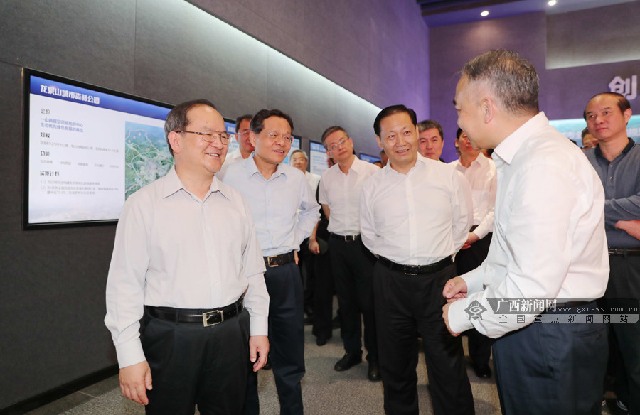 鹿心社陈武率广西党政代表团赴四川学习考察