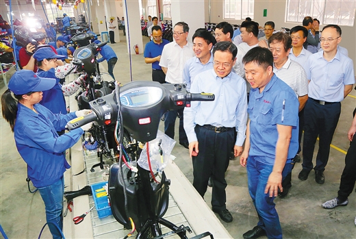 陈武: 科学研判准确把握当前经济走势 坚定信心精准发力有效推动稳增长