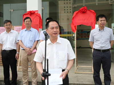 杨丽英应邀参加广西统一战线“同心 关爱农民工”行动启动仪式暨隆安行系列活动