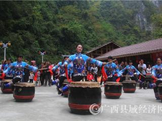 南丹县：三月三假日期间旅游市场持续火热