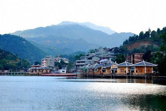 金秀瑶族自治县金秀镇