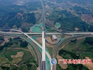 桂柳高速六标假日加快施工确保早通车
