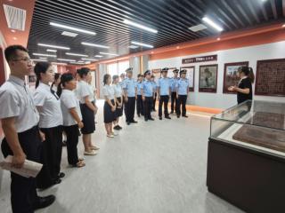 宁明边境管理大队联合驻地单位开展爱国主义教育活动