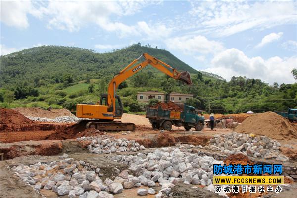 上思县南屏瑶族乡扶贫移民安置点项目进展顺利