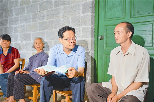 陈武: 做到“五个进一步到位”全力打赢精准扶贫攻坚战