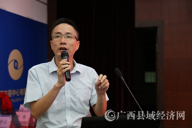 南宁市股权交易中心副总经理曾广文_副本