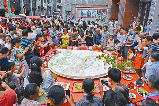 宜州市怀远古镇万人中秋祭月