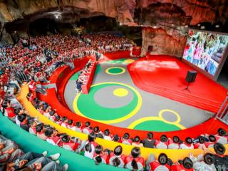 十二年守护再添新翼！中天·覃排小学溶洞礼堂启用  公益升级惠及600学子