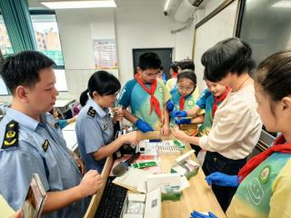 2025年全区农业综合行政执法“进农村、进企业、进学校”宣传活动在梧州、南宁举办