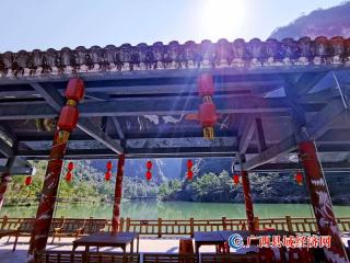 广西东兰：村民开发“天宝山”  助推乡村文旅游
