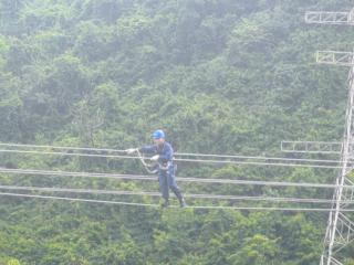高空之上的匠心坚守——大国工匠唐勇的25年输电传奇
