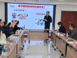 南宁市民与读者走进天缘绿集团  共话春节健康养生